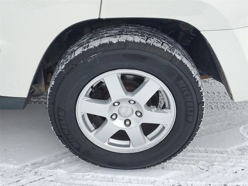 Used 2009 Jeep Grand Cherokee Laredo w/ Trailer Tow Group image 29