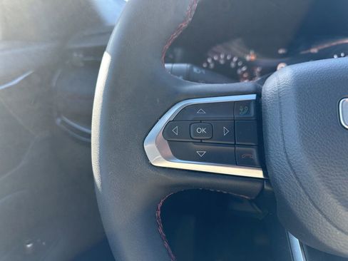 Used 2024 Jeep Compass Trailhawk w/ Trailhawk Convenience Group image 21