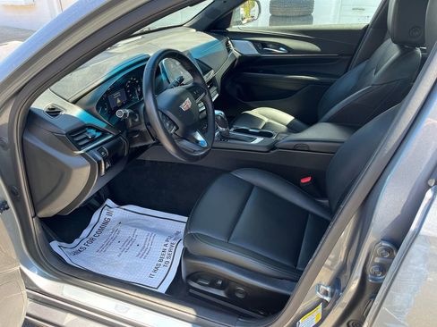 Used 2020 Cadillac CT4 Luxury w/ Sun And Sound Package RWD image 3