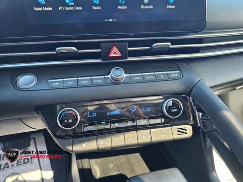 Used 2023 Hyundai Elantra Limited FWD image 26