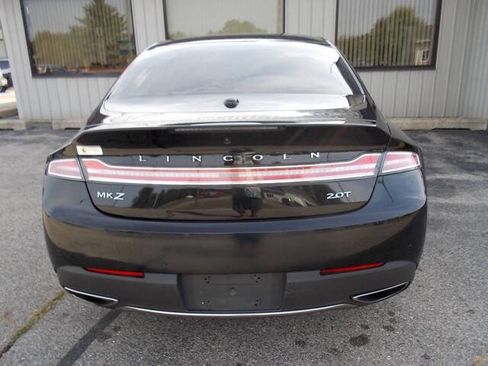 Used 2020 Lincoln MKZ image 4