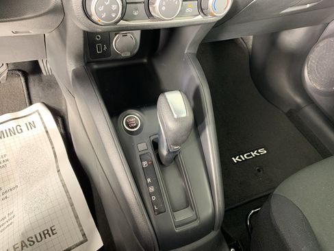 Used 2025 Nissan Kicks Play S FWD image 25