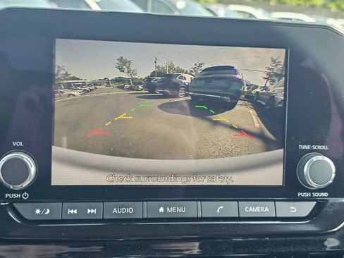 Used 2024 Nissan Pathfinder SV w/ Lighting Package (N92) AWD/4WD image 43