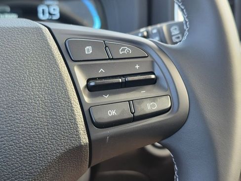 New 2025 Hyundai Venue SEL image 25