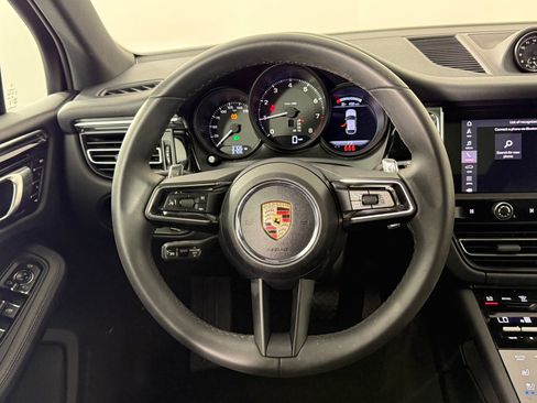 New 2025 Porsche Macan image 29