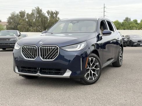 Used 2026 BMW X3 xDrive30 w/ Premium Package AWD/4WD image 3