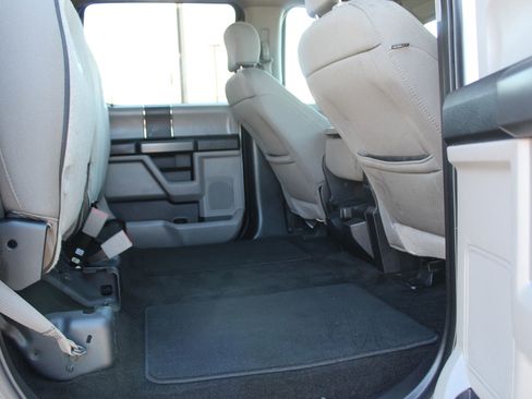 Used 2018 Ford F150 XLT image 27