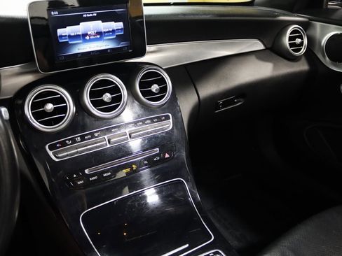 Used 2017 Mercedes-Benz C 300 4MATIC Cabriolet image 47
