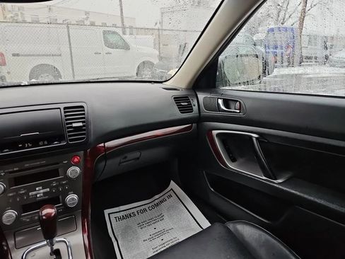 Used 2008 Subaru Outback 2.5i Limited L.L. Bean image 12