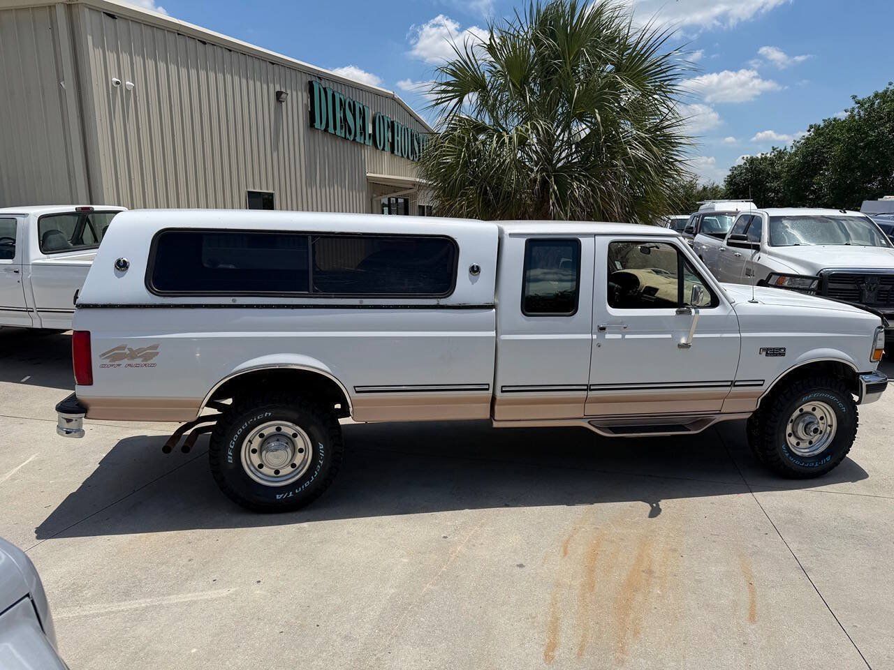 Used 1997 Ford F250 4x4 SuperCab Heavy Duty image 2