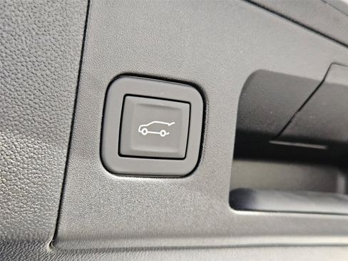 New 2026 Cadillac XT5 Luxury w/ LPO, Floor Liner Package FWD image 28