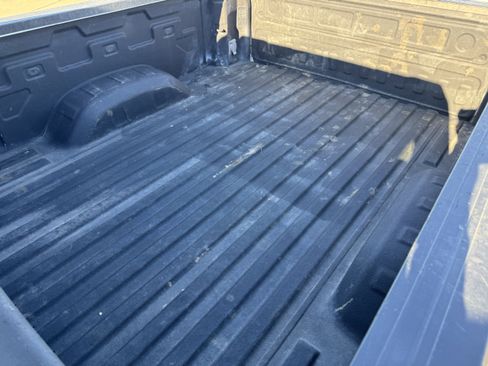 Used 2023 Chevrolet Silverado 2500 LT image 30