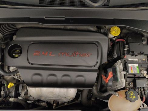 Used 2018 Jeep Compass Limited w/ Navigation Group FWD image 30