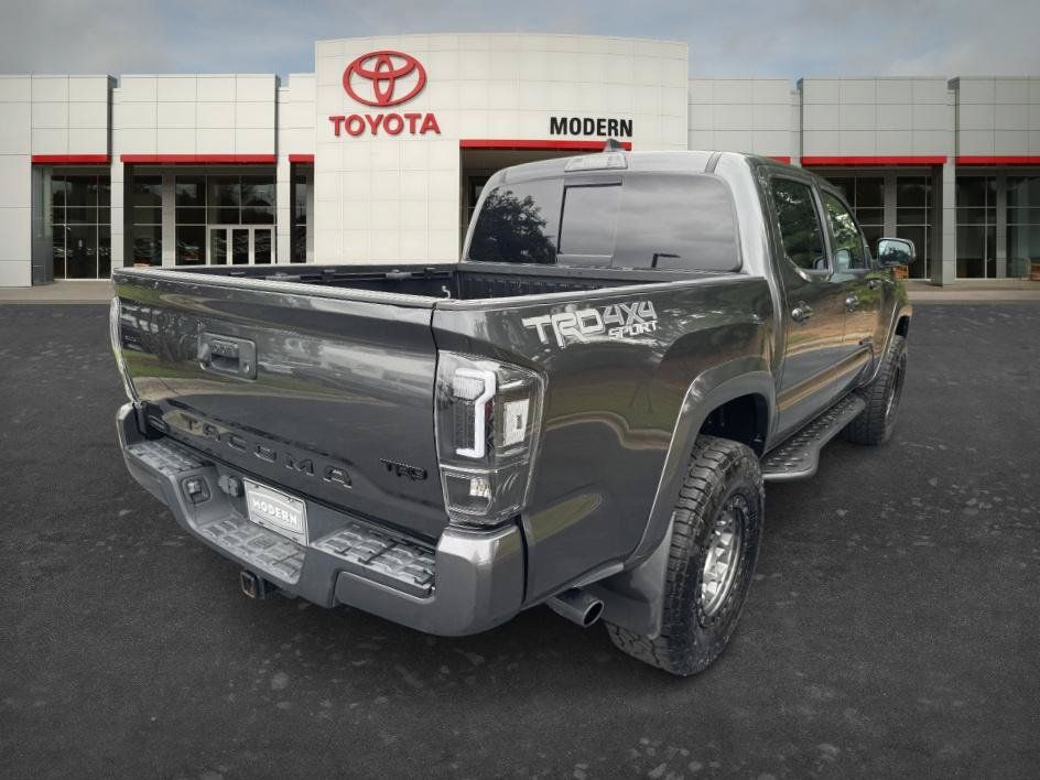 Certified 2020 Toyota Tacoma TRD Sport AWD/4WD image 5