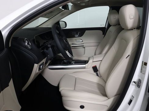 Used 2026 Mercedes-Benz GLA 250 4MATIC image 14