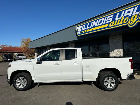 Used 2021 Chevrolet Silverado 1500 LT w/ Bed Protection Package image 4