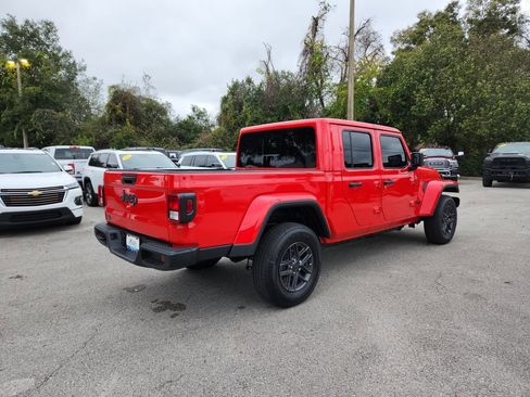 New 2026 Jeep Gladiator Sport image 4