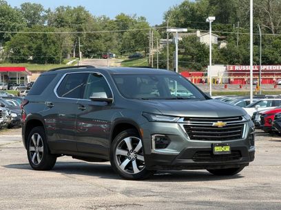 Used 2023 Chevrolet Traverse LT w/ LT Premium Package