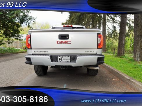 Used 2018 GMC Sierra 1500 Denali w/ Denali Ultimate Package AWD/4WD image 10
