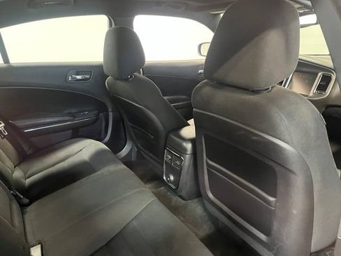 Used 2014 Dodge Charger SXT RWD image 14