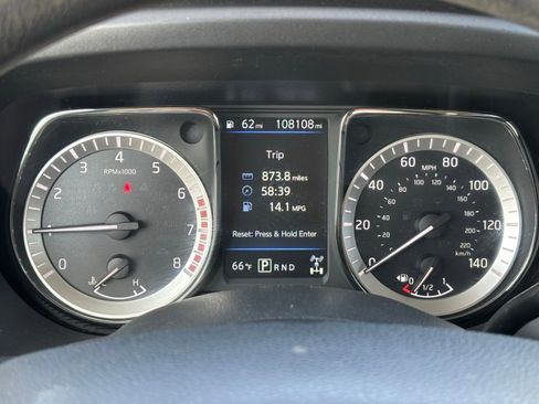 Used 2019 Nissan Titan S AWD/4WD image 19