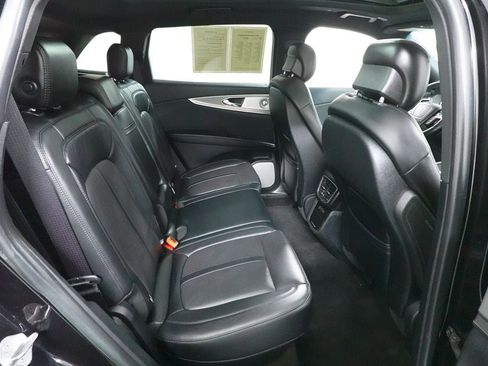 Used 2020 Lincoln Nautilus Reserve AWD/4WD image 31
