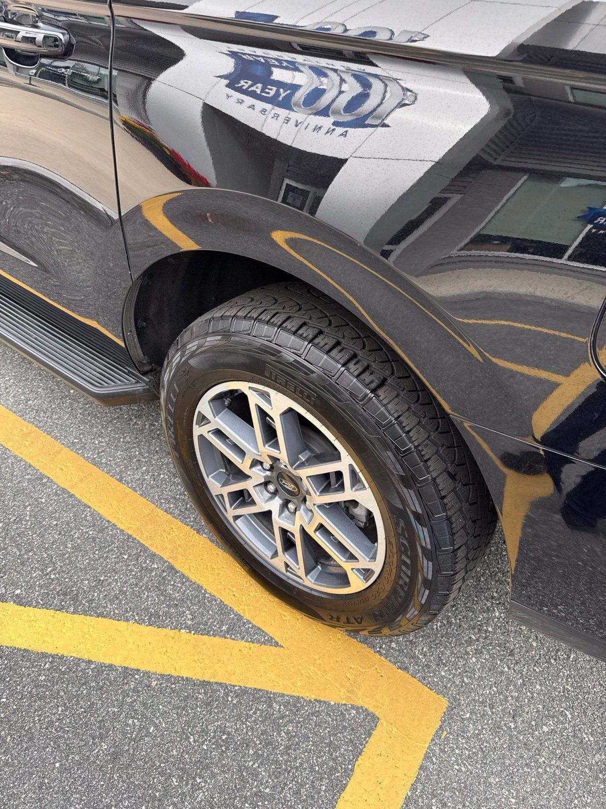Used 2025 Ford Expedition Max Active AWD/4WD image 7