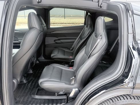 Used 2023 Tesla Model X Plaid image 40