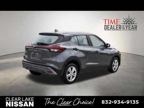 Certified 2025 Nissan Kicks Play S FWD image 7