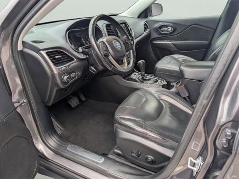 Used 2019 Jeep Cherokee Limited w/ Trailer Tow Group image 13