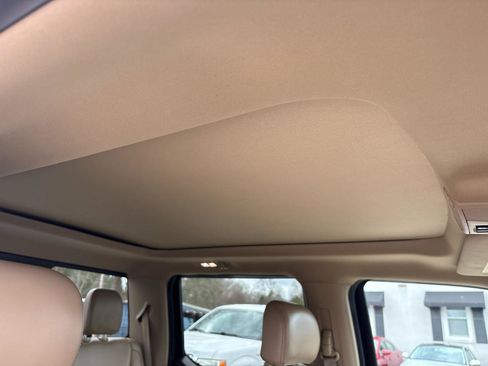 Used 2020 Ford F150 Lariat image 29