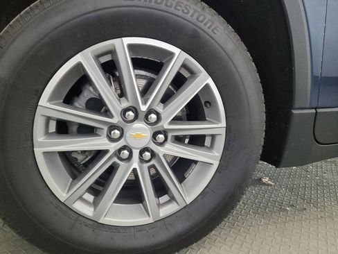 Used 2023 Chevrolet Traverse LT AWD/4WD image 31