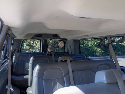 Used 2015 GMC Savana 3500 LS w/ Chrome Appearance Package image 26