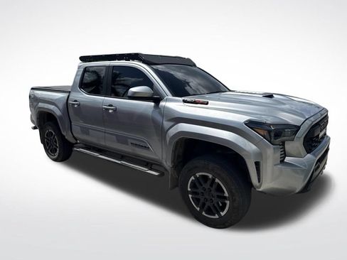 Used 2024 Toyota Tacoma TRD Sport RWD image 3