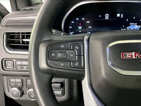 Used 2023 GMC Yukon XL SLT w/ SLT Luxury Package AWD/4WD image 22