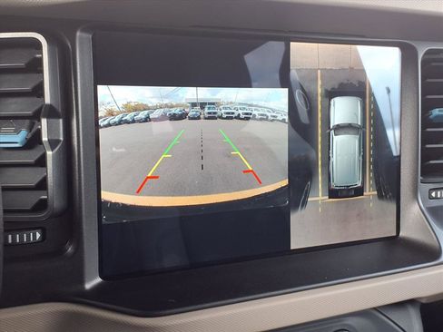 Used 2022 Ford Bronco Wildtrak image 9