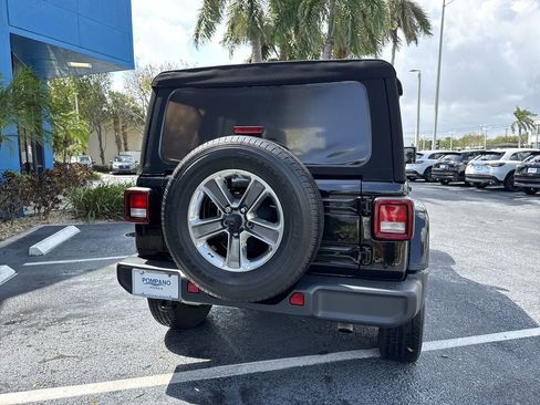 Used 2019 Jeep Wrangler Unlimited Sahara AWD/4WD image 21