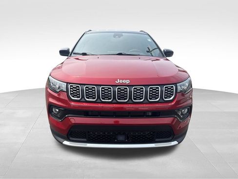 Used 2025 Jeep Compass Limited AWD/4WD image 9