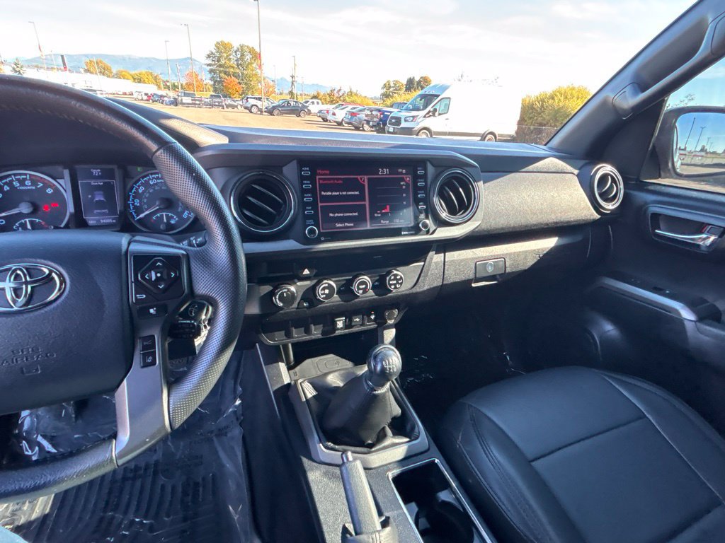 Used 2020 Toyota Tacoma TRD Off-Road AWD/4WD image 28