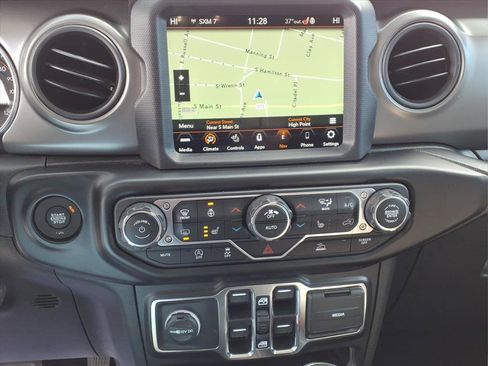 Used 2022 Jeep Gladiator Sport AWD/4WD image 20