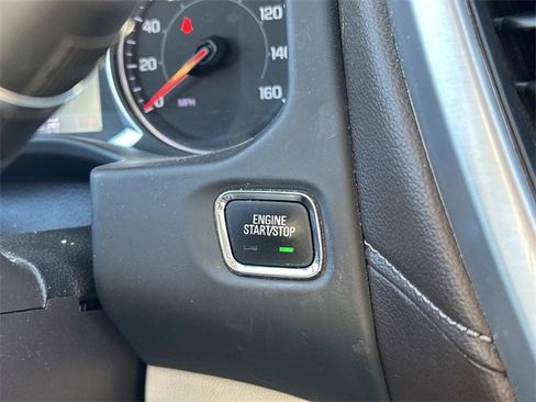 Used 2021 GMC Acadia SLT w/ Premium Package image 24