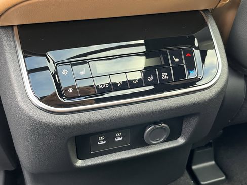 New 2026 Nissan Armada Platinum Reserve AWD/4WD image 18