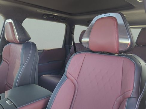 New 2026 INFINITI QX80 Autograph w/ Premium Cargo Package image 17