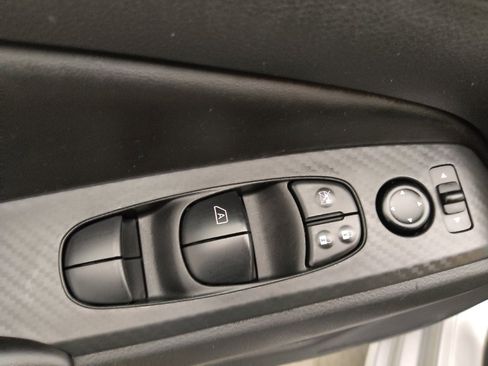 Used 2024 Nissan Altima 2.5 SV image 27