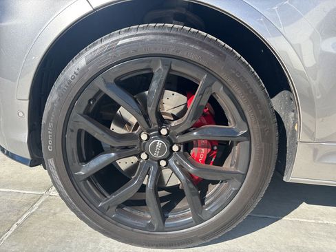 Used 2020 Land Rover Range Rover Sport SVR image 5