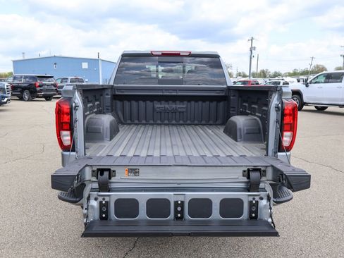 New 2026 GMC Sierra 1500 Elevation image 5