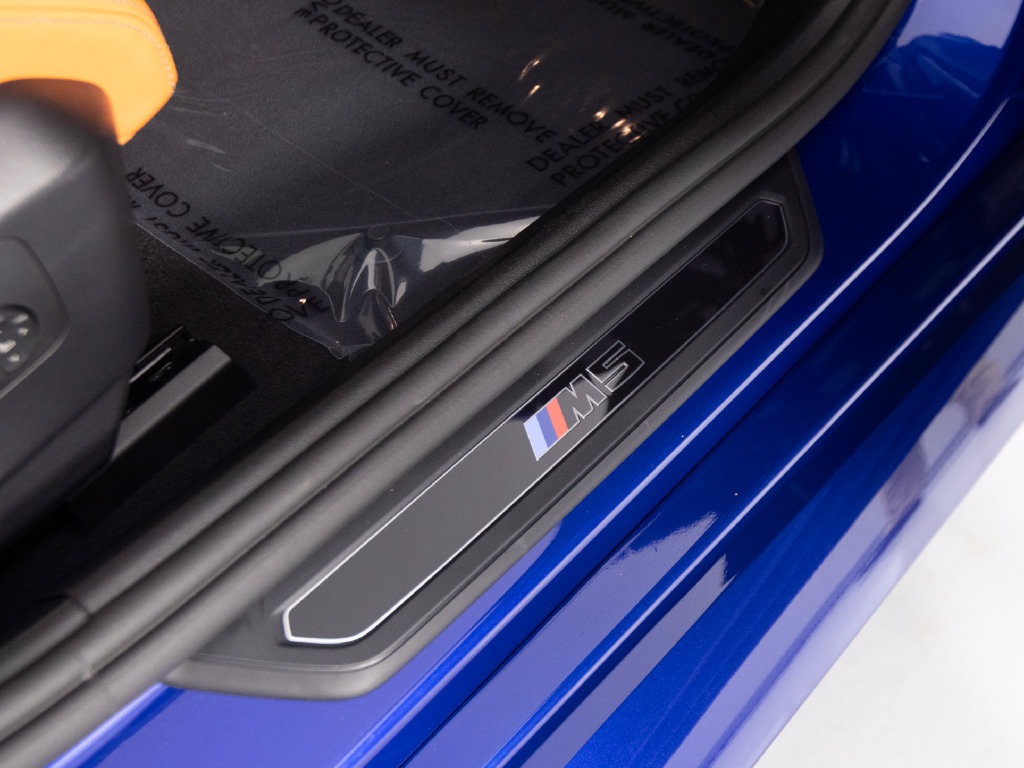 Used 2025 BMW M5 Touring AWD/4WD image 32
