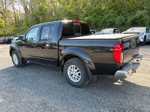 Used 2021 Nissan Frontier SV AWD/4WD image 3