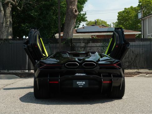 Used 2024 Lamborghini Revuelto AWD/4WD image 46