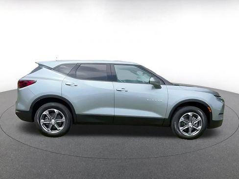 Used 2026 Chevrolet Blazer LT FWD image 16